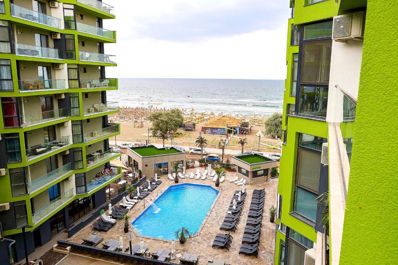 Vintage Breeze Apartment - Spa Pools Resort Мамая Екстер'єр фото